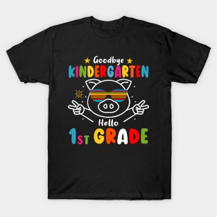 Goodbye kindergarten Graduation 2024 Hello 1st Grande Pig T-Shirt